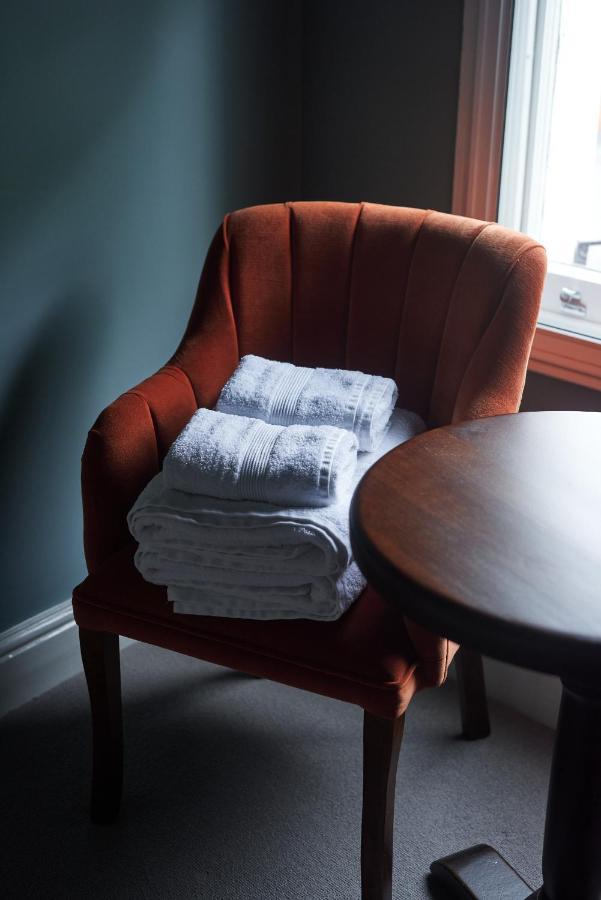 The Kings Arms Hotel Woodstock Bagian luar foto