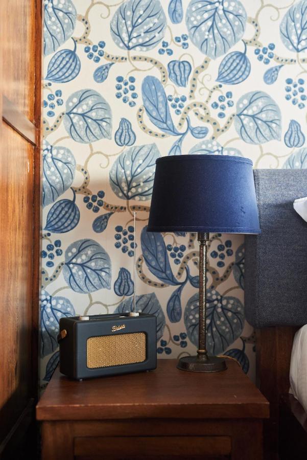 The Kings Arms Hotel Woodstock Bagian luar foto